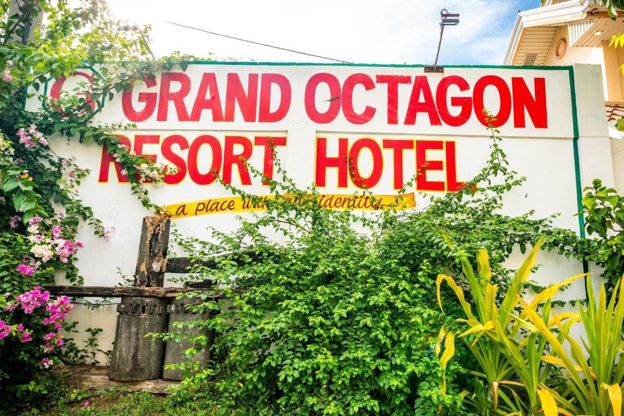 Grand Octagon Resort 라오아그 외부 사진